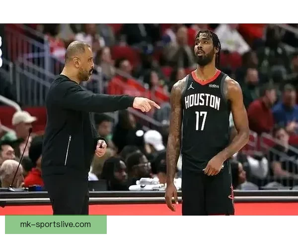 火箭冲击六连胜出征金州火媒解读首轮走势盼湖人需助雷霆发力关键